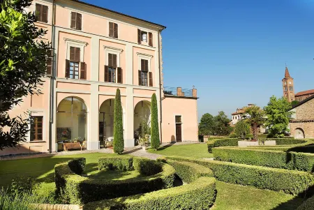 Sunstar Hotel Piemont Castello di Villa Отели в г. Вильяно-д'Асти