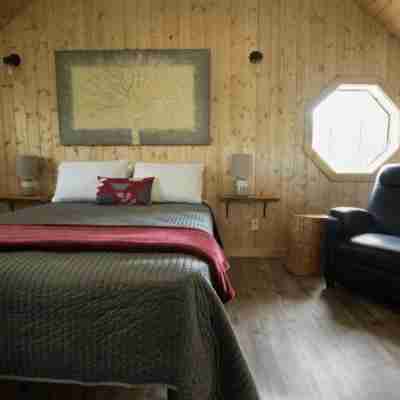 Cabins West Rooms