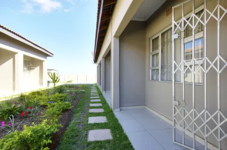 Minilitha Lodge Отели в г. Ричардс Бей