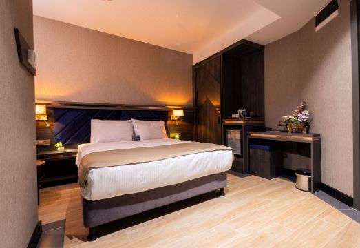 웨스트 도어 호텔