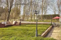 Host & Stay - the Arches Cottage
