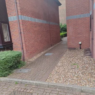 1-Bed Apartment in Croydon -Free Parking, Wifi