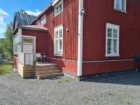 Bright and Spacious Living in Historic Building Hotels near Barsta Kapell