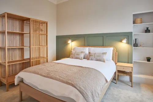 Host & Stay - Huntcliff View Apartment - Homestays