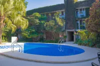 Novo Hotel & Suite - Pools