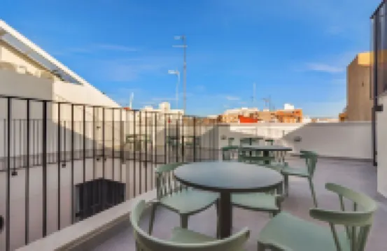 佩雷帕勞街的limehome 瓦倫西亞酒店