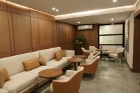 The Grand Plaza Hotel Smouha - Parking