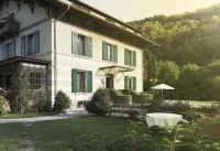 Au Vieux Manoir Hotels in Monthey