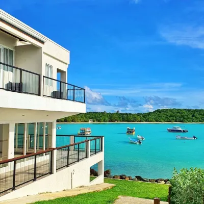 Merci Buccoo Отели в г. 