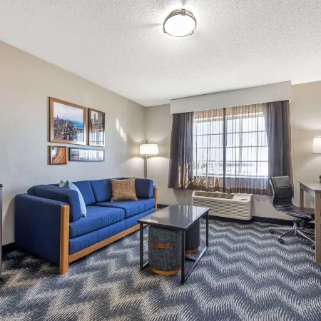 Country Inn & Suites by Radisson, Bolingbrook, I-55
