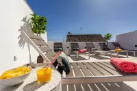 フィールアットホームサンロレンゾアパートメンツ