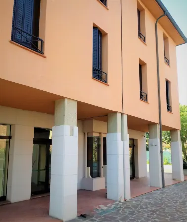 Hotel Dozza Отели в г. Gaiana