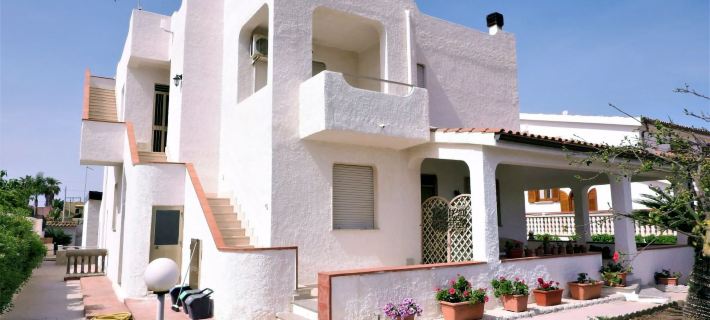 Case Arcobaleno Marzamemi Hotels in Noto