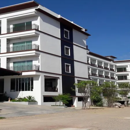Southgate Residence Hotel