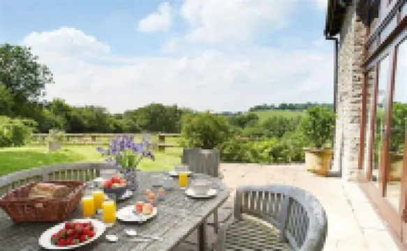 Host Stay Tregaer Mill Barn