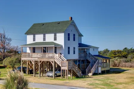 Historic suite with a private hot tub!