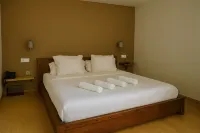 Hotel Arbre de Neu Hotels near Estany del Meligar