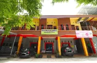 Penginapan Qarina  Syariah Banjarbaru Hotels in Guntung Payung