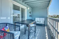 Gulf Views! Only 30 Seconds to the Beach Modern Amenities Meets Vintage Charm Hotel di Inlet Beach
