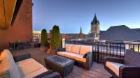 Stunning City Views and Luxurious Comfort - Exquisite Asheville Retreat