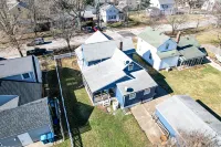 Charming Lakeside Retreat with Firepit and Grill - Cozy Escape Hotels in Vermilion