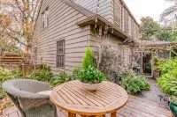 Hidden Zen Hotels near Elk Rock Garden