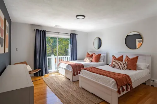 Seaside Retreat - FirePit, Bikes, Office, Grill, WiFi Hotel a West Yarmouth