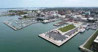Spacious Living Area and Modern Kitchen - Stylish Urban Escape Hotels in Sandusky