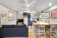 Cozy Fire Pit and Scenic Hill Country Views - Charming Contemporary Escape