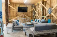 Bayfront Vistas and Private Pool - Spectacular Coastal Retreat