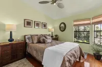 Santa Cruz Lakeside Retreat - 12