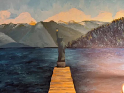 Perfect location! Downtown Beach & Ski Pad w/hot tub in the heart of Sandpoint.