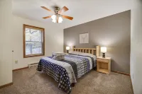 Hot Tub and Fire Pit - Charming Woodland Escape