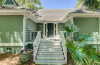 Stunning Lake Views and Golf Course Access - Gorgeous Coastal Retreat