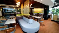 The Sun Hotel Sidoarjo - Desayuno