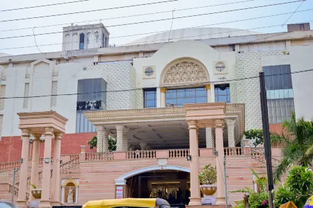 Holiday Inn Express Greater Noida Knowledge Park