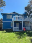 Charming 2-bedroom 2-bathroom house in brilliant Tybee Island with AC, WiFi Hotels near Fish Art