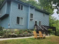 NEW! Peaceful Retreat at Nary Hill 울페버러 호텔