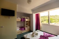 Hotel Garden Hoteles en Radhimë