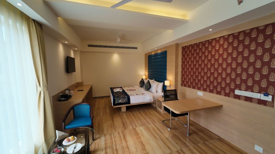 Hotel Sura Grand