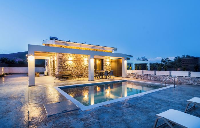 Stone & Sea Villas
