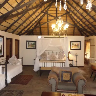 Foundry Guest Lodge Hotels near Denneboom Train Station