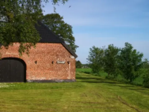 カレンスダル B & B ヘーデンステット市のホテル