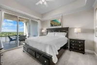 The Wharf 521 by Youngs Suncoast