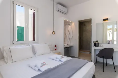 Sunset Paraportiani Rooms Отели рядом с достопримечательностью «"Маленькая Венеция"»