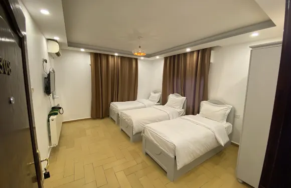 伊爾比德廣場酒店