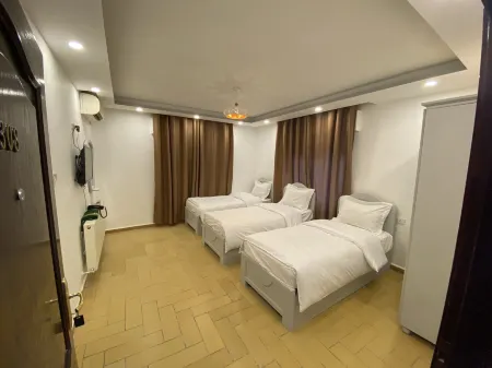 Irbid Plaza Hotel Отели рядом с достопримечательностью «Университет Ярмук»