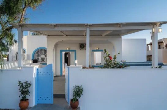 Villa Kocis Отели рядом с Аэропорт Санторини