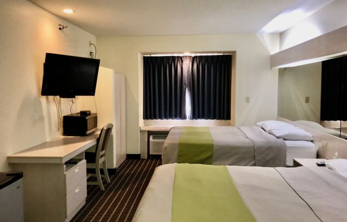 Chadron Inn & Suites