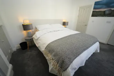 Immaculate 1-Bed Apartment in Merthyr Tydfil Hotels in 